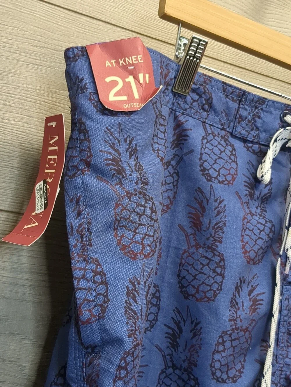New Merona Blue Pineapple Swim Trunks Mens Size XL